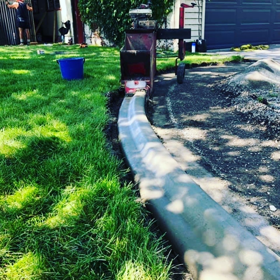 Concrete curbing job